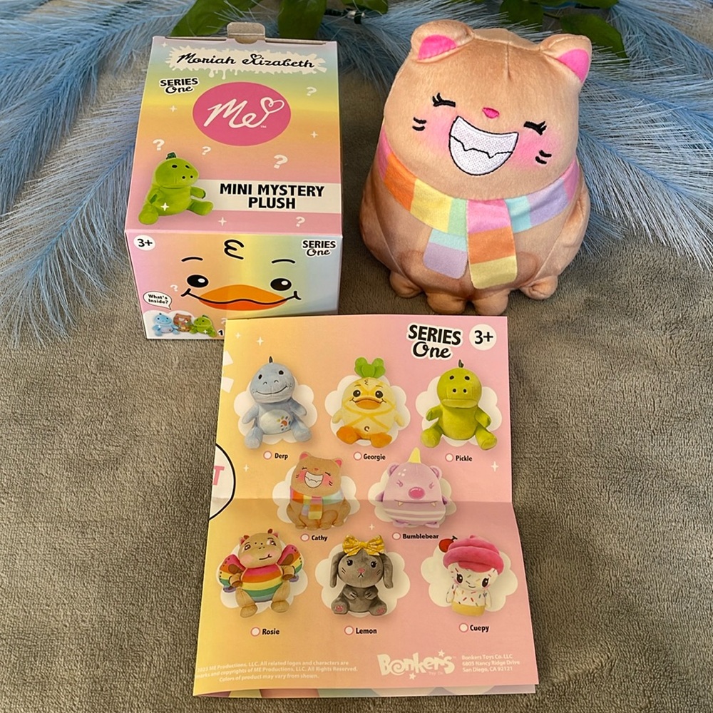 Moriah Elizabeth - Series One - Mini Mystery Plush - OPENED - Cathy the cat.